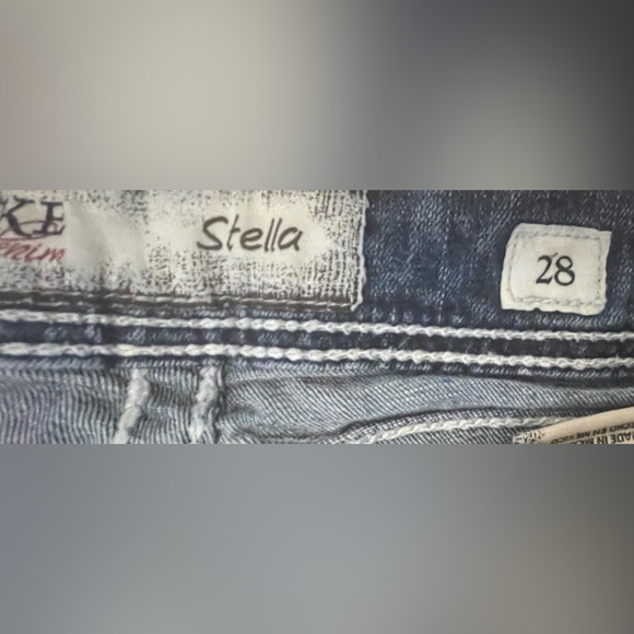 BKE Capri Jeans - Picture 10 of 11